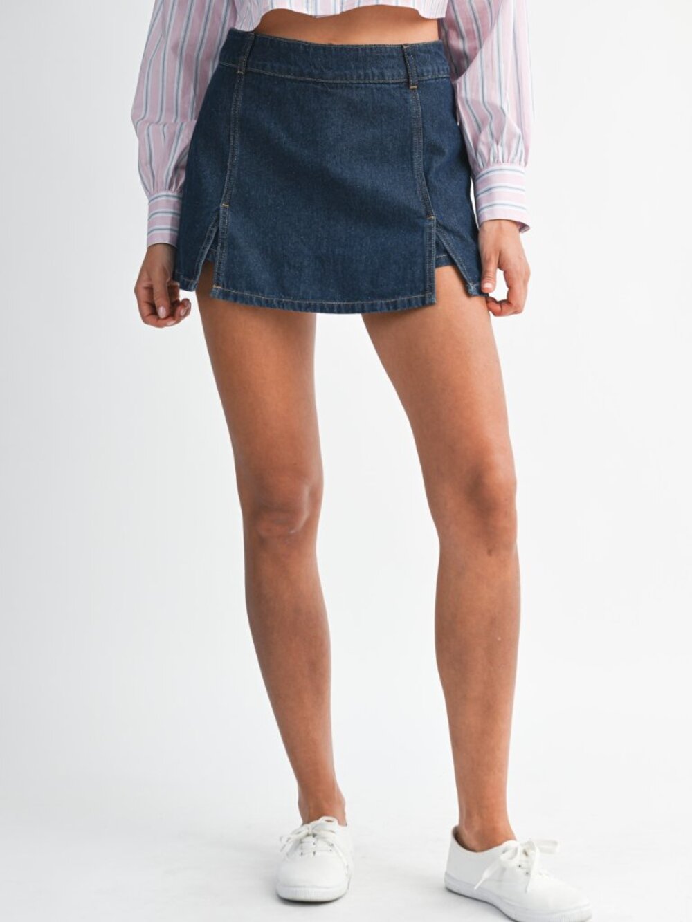 NWT Mable Denim Dark Blue Wash Skort Built In Short Zipper Pocket Detail